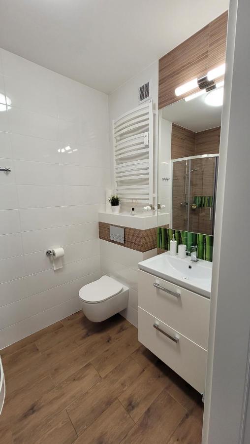 Apartament Miodowy Dom 科沃布热格 外观 照片
