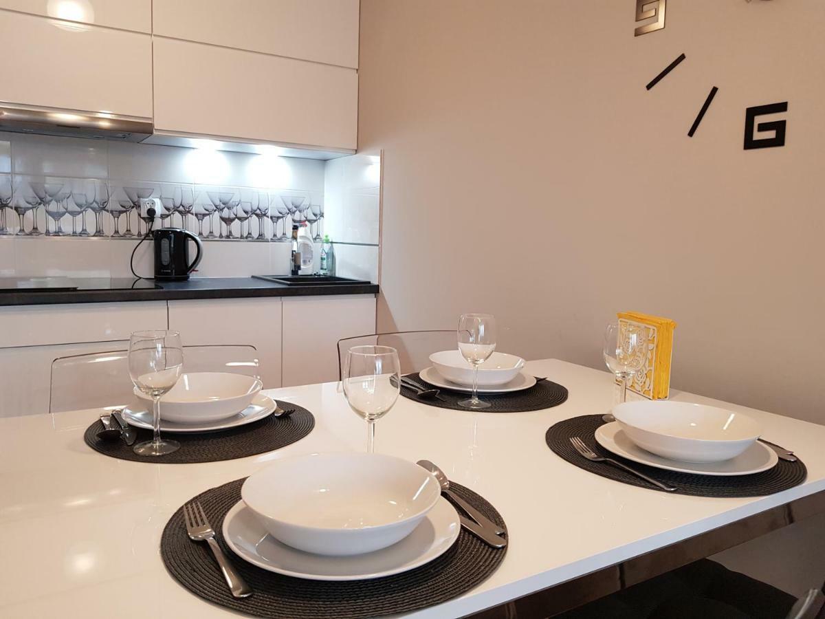 Apartament Miodowy Dom 科沃布热格 外观 照片